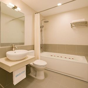 Deluxe Double Room Bath